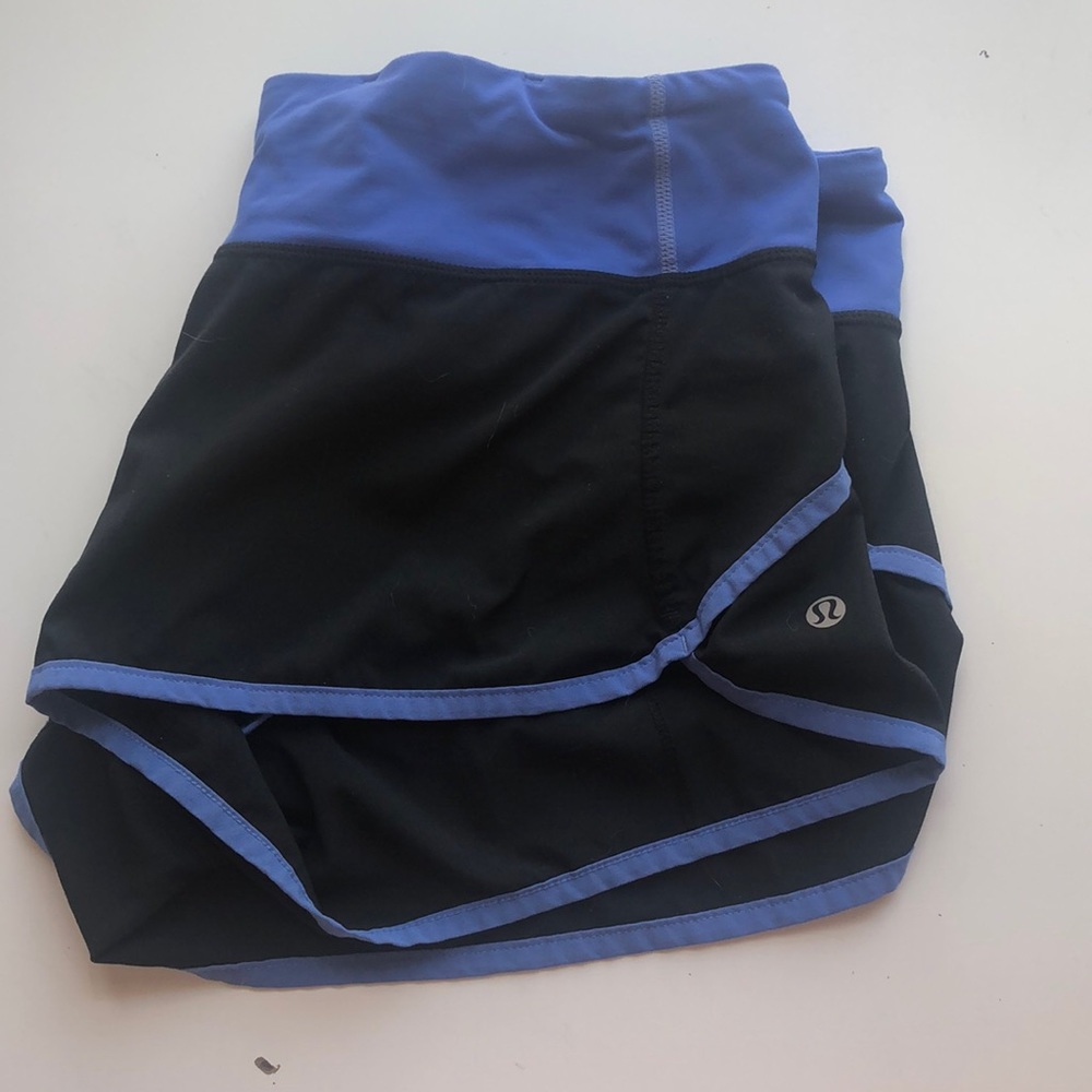 Black and blue lulu shorts